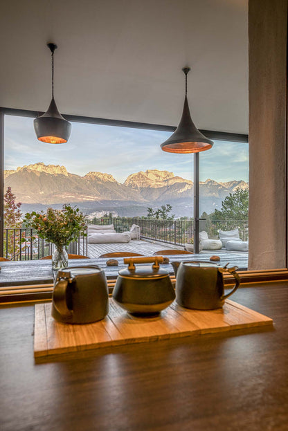 Yoga, Spa, Randonnée & Alimentation saine - Vue sur le Lac d’Annecy